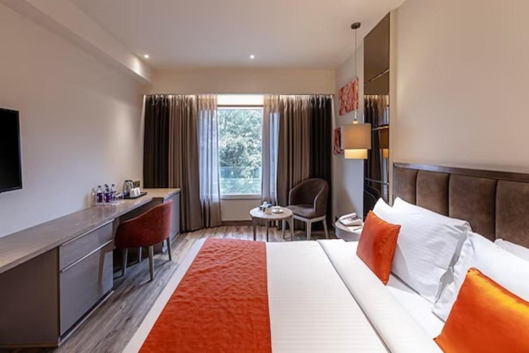 Hotel Saket 27 Nové Dillí Exteriér fotografie